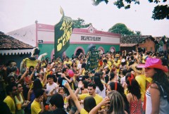 Prévia do bloco Esses Boy Tão Muito Doido em 2012. Foto: Divulgação Prévia do bloco Esses Boy Tão Muito Doido em 2012. Foto: Divulgação