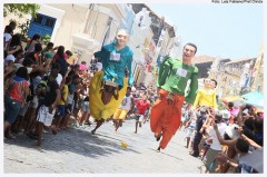 Corrida de Bonecos Gigantes já é tradição na última semana de prévias, em Olinda. - Foto: Luiz Fabiano/Pref.Olinda Corrida de Bonecos Gigantes já é tradição na última semana de prévias, em Olinda. - Foto: Luiz Fabiano/Pref.Olinda