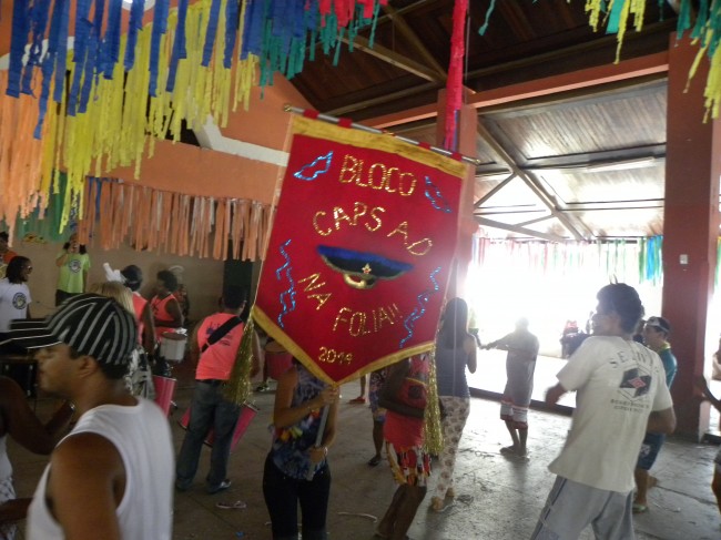 O evento contou com a presença de atrações como a dos percussionistas do Consultório na Rua, dos Redutores de Danos, da Orquestra da Prefeitura de Olinda, do bloco Cabeça de Galo e do grupo Fábrica de Samba. Foto: Secretaria de Saúde de Olinda O evento contou com a presença de atrações como a dos percussionistas do Consultório na Rua, dos Redutores de Danos, da Orquestra da Prefeitura de Olinda, do bloco Cabeça de Galo e do grupo Fábrica de Samba. Foto: Secretaria de Saúde de Olinda