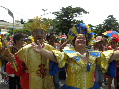 Alegria contagiante dos idosos no desfile do bloco Folia sem idade - Foto: Secretaria de Saúde de Olinda