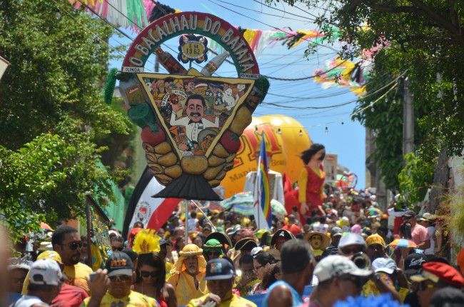 O tradicional Bacalhau do Batata, junto com o Munguzá de Zuza Miranda, abrem a quarta-feira de cinzas em Olinda. Foto: Marcelo Soares/Pref.Olinda