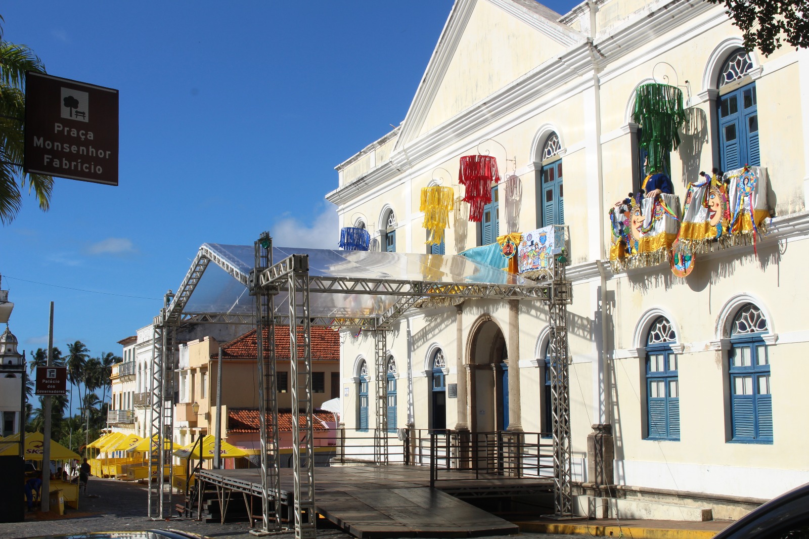 Estrutura está sendo montada para receber a festa de abertura do Carnaval 2017 de Olinda. Foto: Clécio Dias/Prefeitura de Olinda