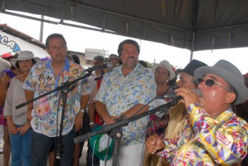 Espaço Ilumiara Zumbi apresenta mais de uma centena de maracatus de baque solto - Foto: Passarinho/Pref.Olinda